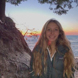 Meet your Posher, Violet